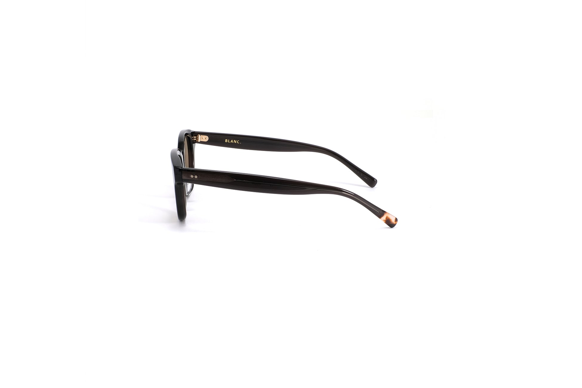 B0038-F – BLANC..ONLINE STORE