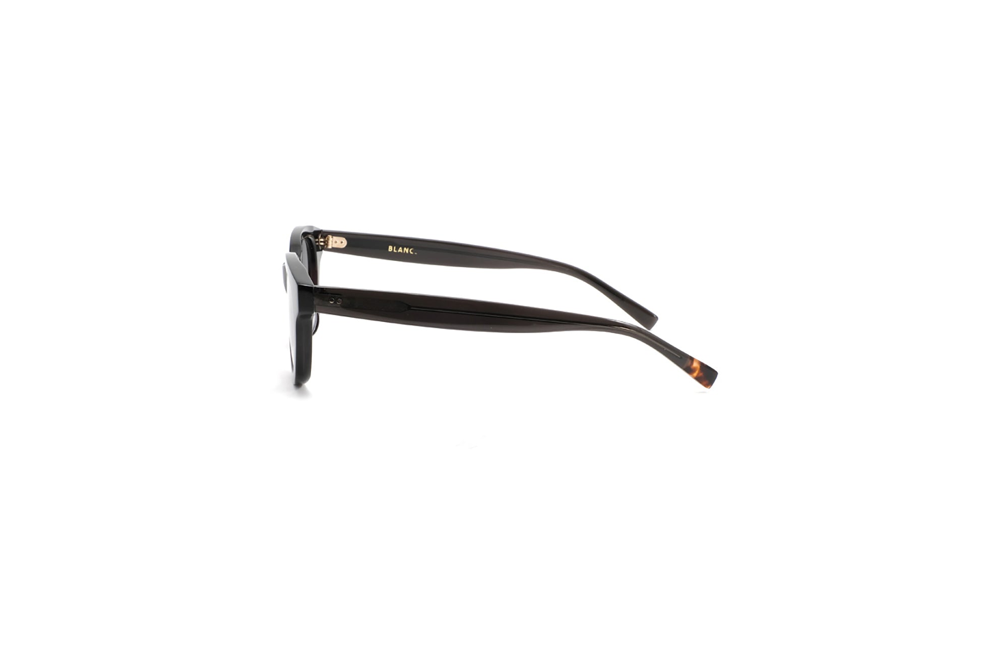 B0038 – BLANC..ONLINE STORE