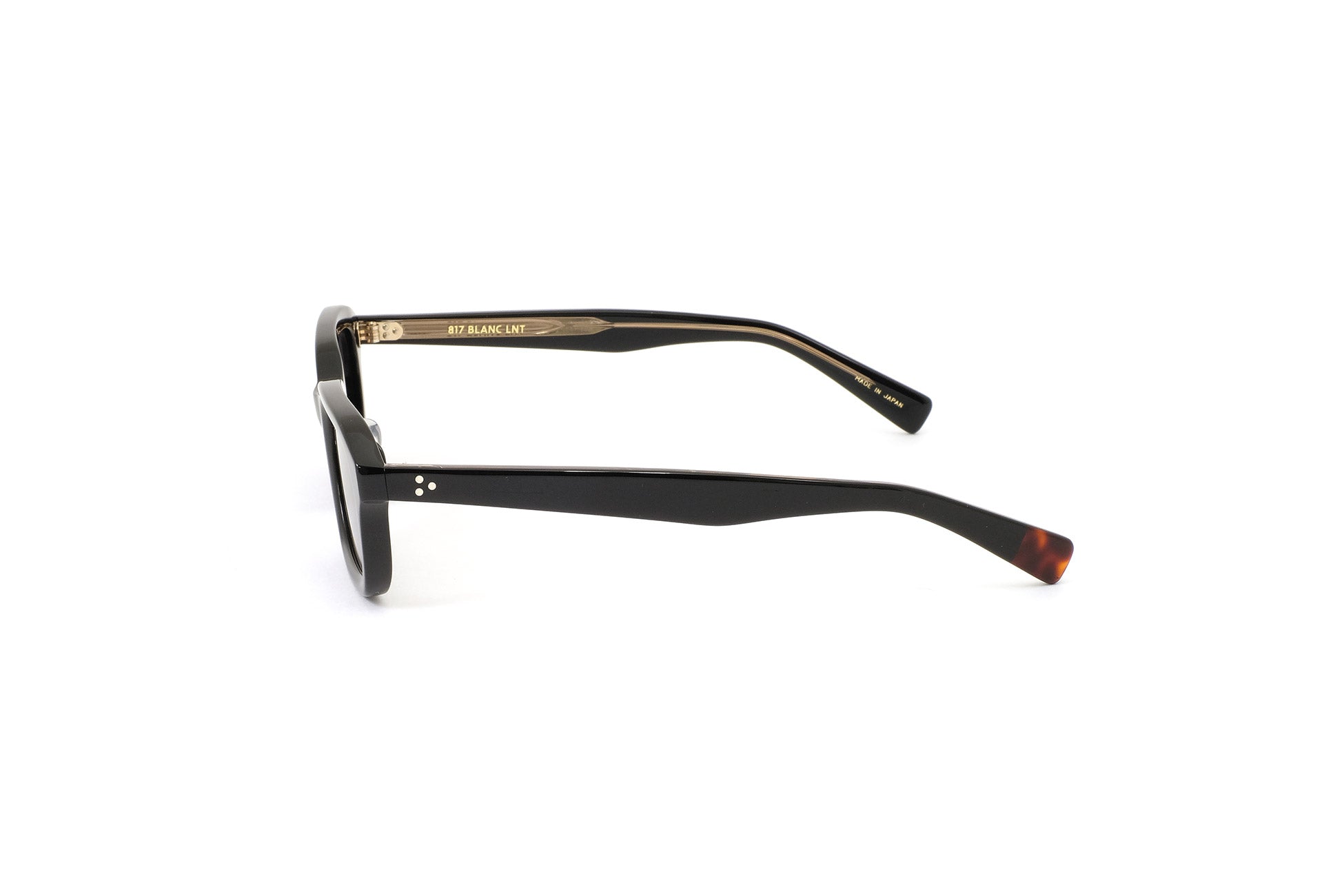 BE014 – BLANC..ONLINE STORE