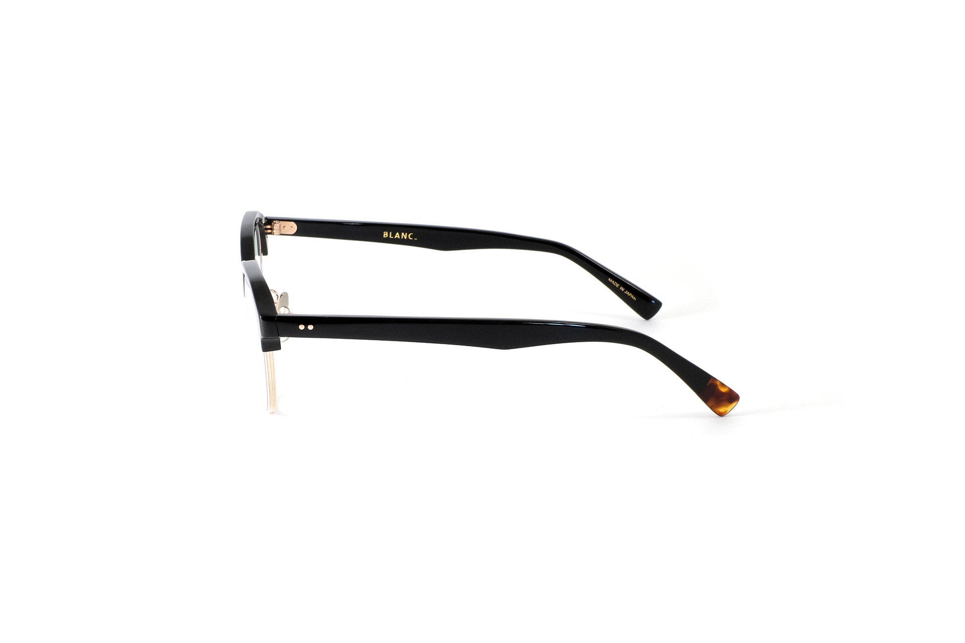B0046 – BLANC..ONLINE STORE