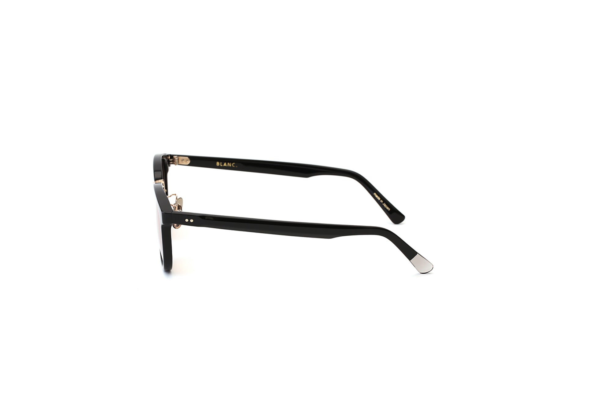 BM002 – BLANC..ONLINE STORE
